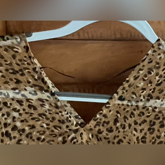 🐆⛱️👙V-Neck Sheer Maxi Leopard Print Swimsuit Cover Up / Poncho / Beach & Pool - Picture 6 of 17